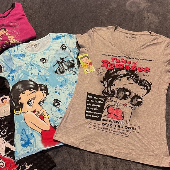 Sleeveless Betty Boop T-shirts with tags and 1 pair Sleeping pants - Picture 3 of 8
